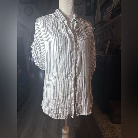 Time & Tru Gray Pinstripes Button Down Vneck Shirt Size Large - Picture 6 of 7